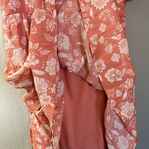 RUFFLE FLORAL DRESS - Picture 2 of 3